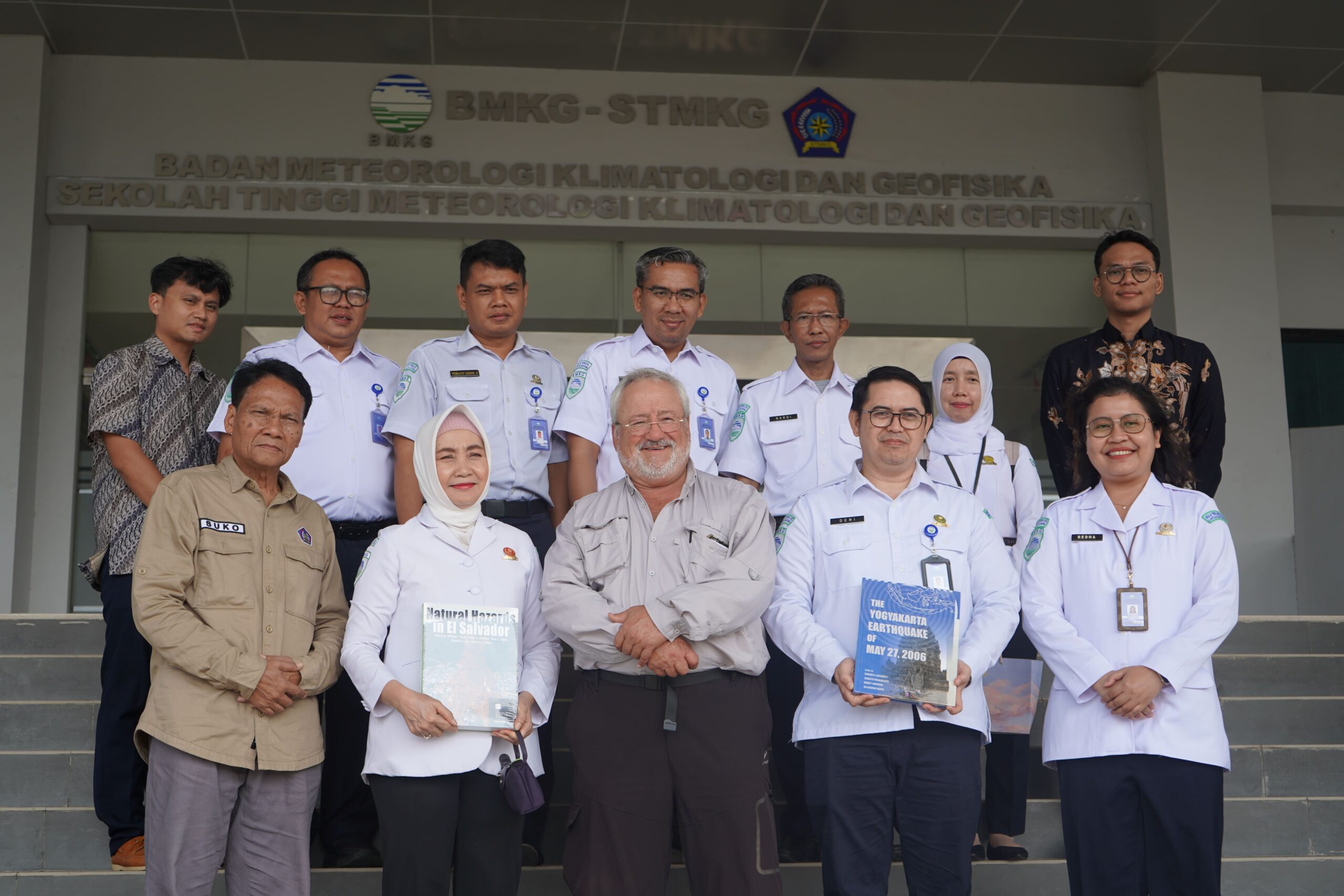DORONG KOLABORASI INTERNASIONAL DAN PENGUATAN RISET KEBENCANAAN, STMKG SAMBUT KUNJUNGAN CALIFORNIA STATE UNIVERSITY