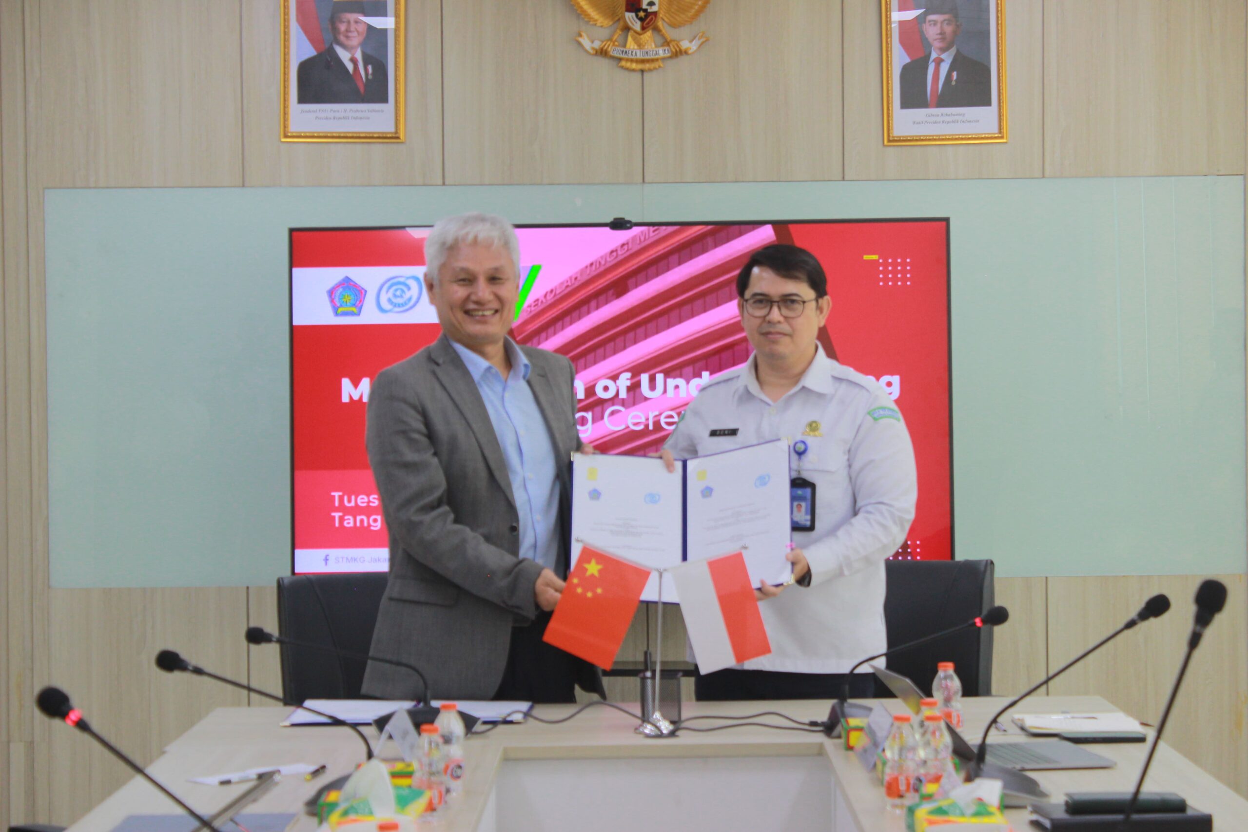 PERKUAT KOLABORASI GLOBAL, STMKG TANDATANGANI MoU BERSAMA TPESER-ITPCAS CHINA DAN GELAR GUEST LECTURE